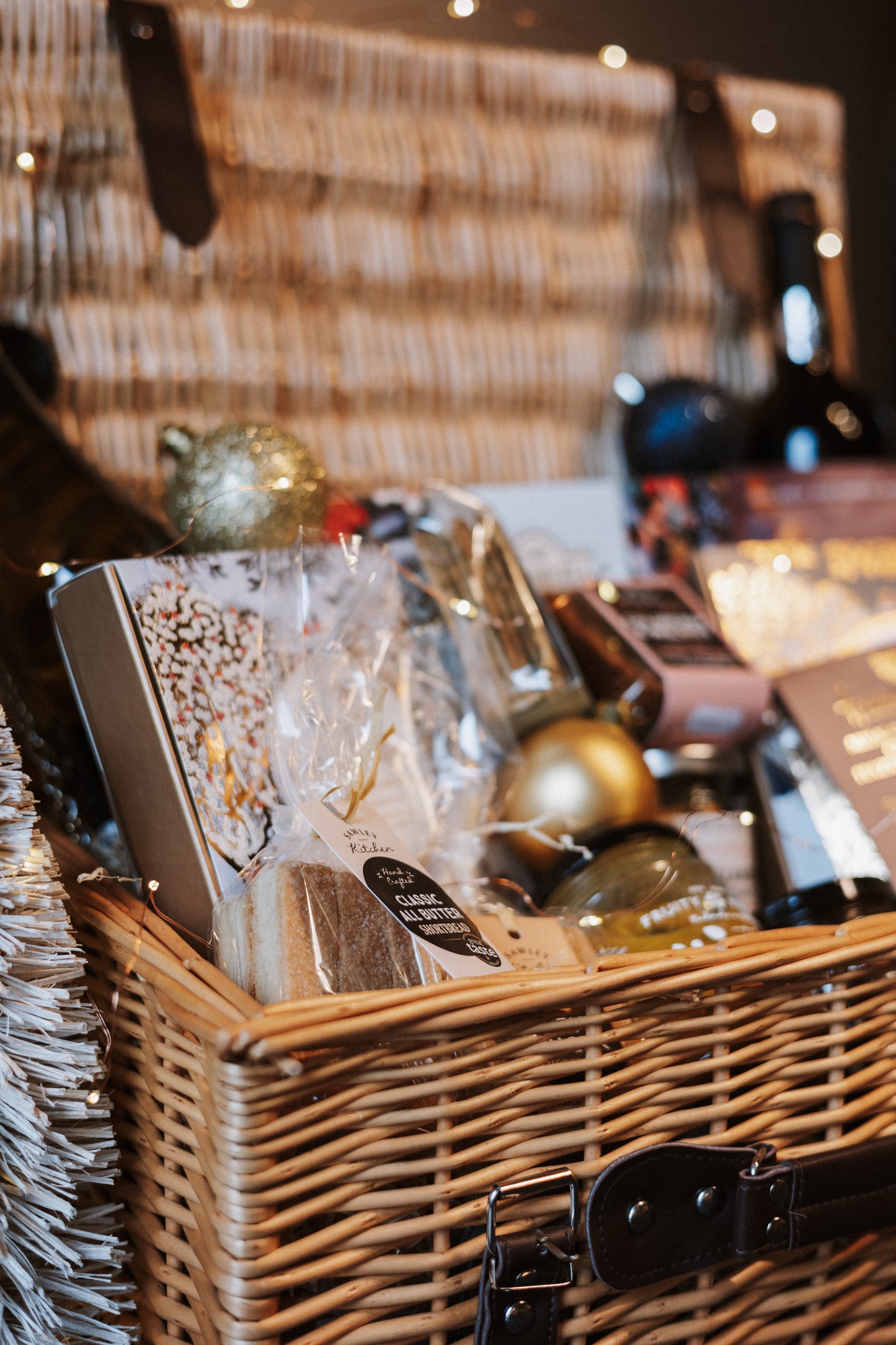 Luxury 18" Festive Indulgence