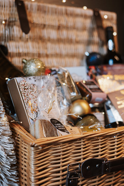Luxury 18" Festive Indulgence