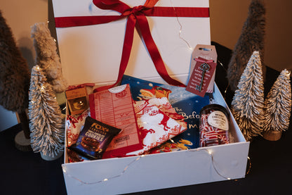 Children’s Christmas Eve Box – Magical Red Edition (Age 3-4)