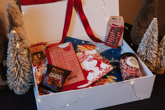 Children’s Christmas Eve Box – Magical Red Edition (Age 3-4)