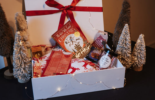 Children’s Christmas Eve Box – Magical Red Edition (Age 8-9)